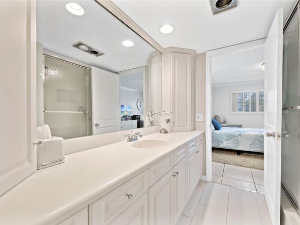 3000 NE 48th St 106, Fort Lauderdale FL 33308