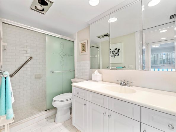 3000 NE 48th St 106, Fort Lauderdale FL 33308