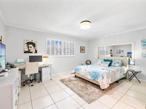3000 NE 48th St 106, Fort Lauderdale FL 33308