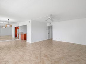 306 Wellington E, West Palm Beach FL 33417