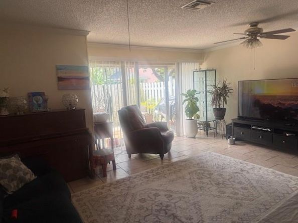 795 Crystal Lake Dr 795, Deerfield Beach FL 33064