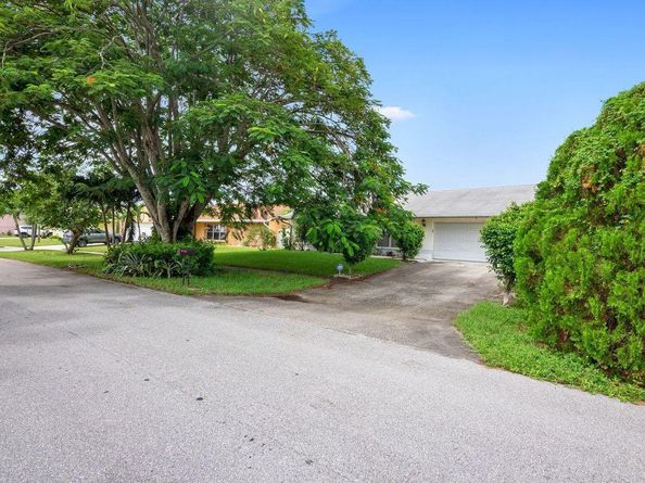 6088 Plains Drive, Lake Worth FL 33463