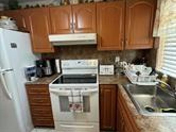 9001 Sunrise Lakes Blvd 201, Sunrise FL 33322