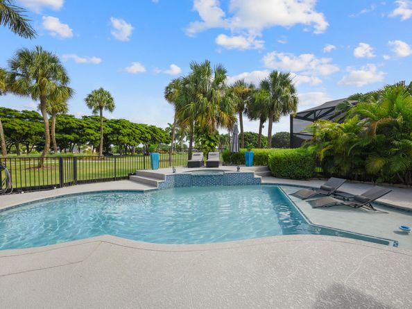 10253 Shireoaks Lane, Boca Raton FL 33498