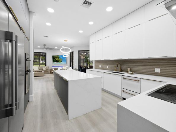10253 Shireoaks Lane, Boca Raton FL 33498
