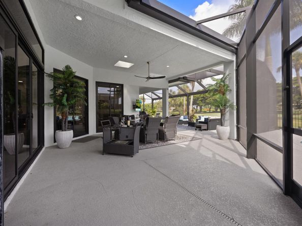 10253 Shireoaks Lane, Boca Raton FL 33498