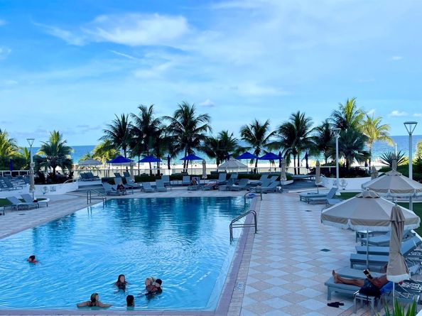 100 Lincoln Road 1105, Miami Beach FL 33139