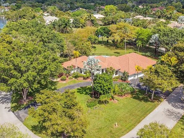 7685 NW 47th Dr, Coral Springs FL 33067