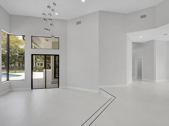 7685 NW 47th Dr, Coral Springs FL 33067