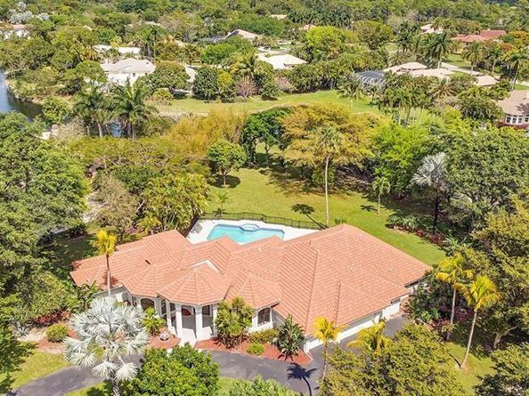 7685 NW 47th Dr, Coral Springs FL 33067