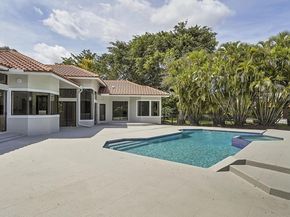 7685 NW 47th Dr, Coral Springs FL 33067