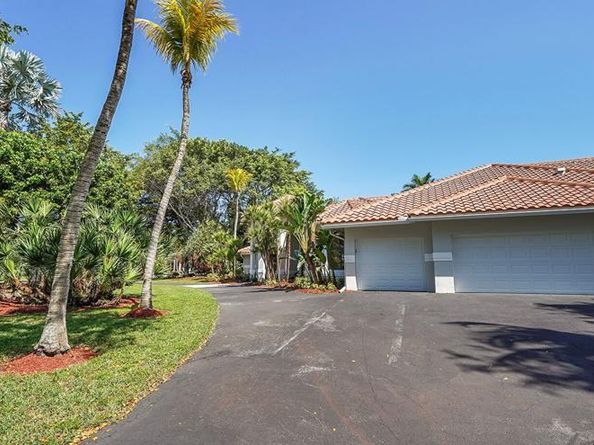 7685 NW 47th Dr, Coral Springs FL 33067