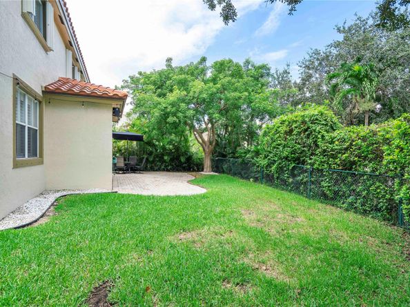 5176 NW 121st Dr, Coral Springs FL 33076