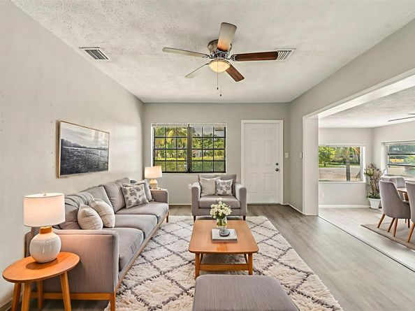 1985 NE 177th St, North Miami Beach FL 33162