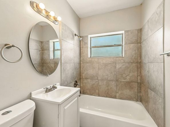 1985 NE 177th St, North Miami Beach FL 33162