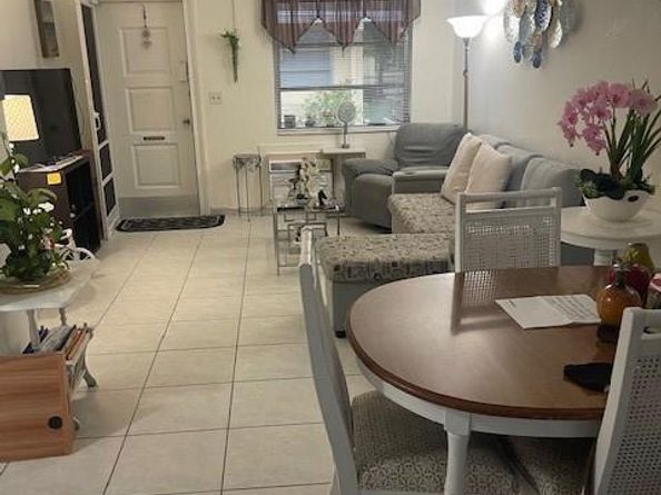 2241 Monroe St 1, Hollywood FL 33020