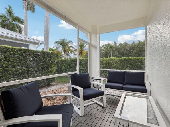 10709 Pelican Drive Drive, Wellington FL 33414