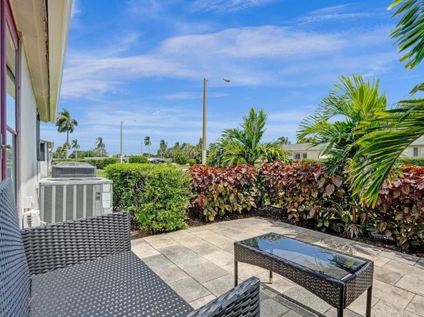 2651 W Barkley Dr W J, West Palm Beach FL 33415