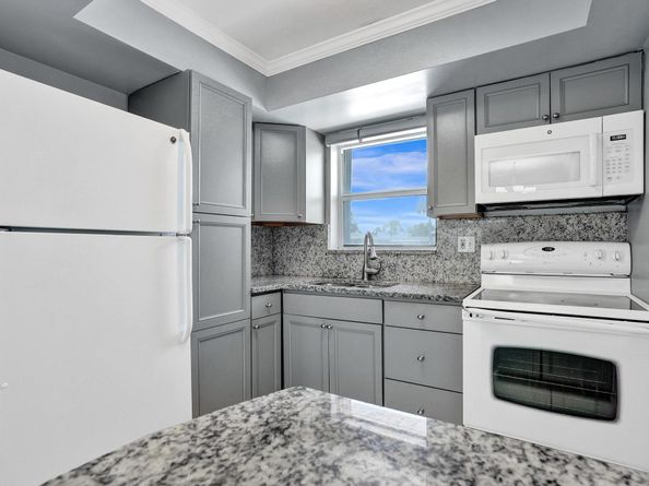 2651 W Barkley Dr W J, West Palm Beach FL 33415