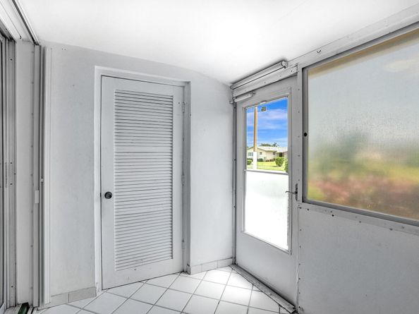 2651 W Barkley Dr W J, West Palm Beach FL 33415