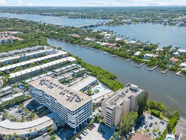 3589 S Ocean Boulevard 507, South Palm Beach FL 33480