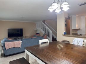 8402 NW 40th Ct, Sunrise FL 33351
