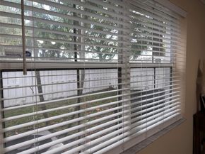 8402 NW 40th Ct, Sunrise FL 33351
