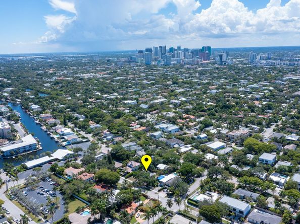 643 NE 18th Ave, Fort Lauderdale FL 33304