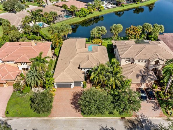 7627 NW 127th Mnr, Parkland FL 33076