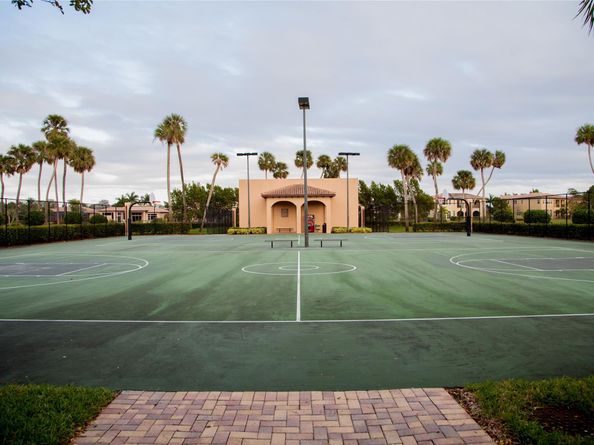 7627 NW 127th Mnr, Parkland FL 33076