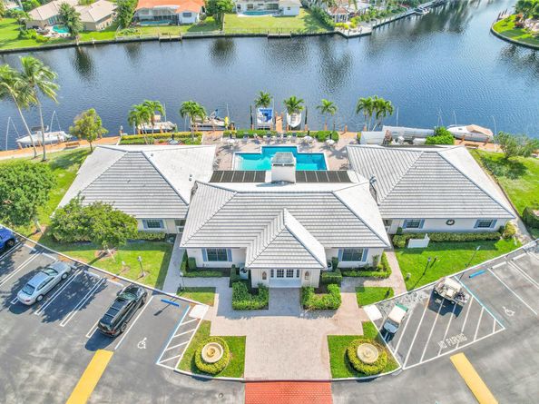 170 Cypress Club Dr 716, Pompano Beach FL 33060