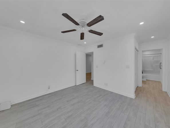 170 Cypress Club Dr 716, Pompano Beach FL 33060