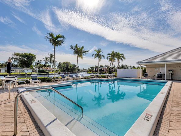170 Cypress Club Dr 716, Pompano Beach FL 33060