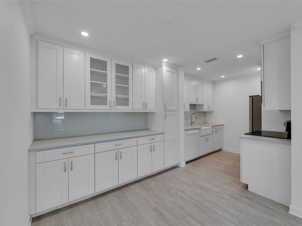 170 Cypress Club Dr 716, Pompano Beach FL 33060