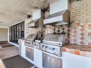 170 Cypress Club Dr 716, Pompano Beach FL 33060