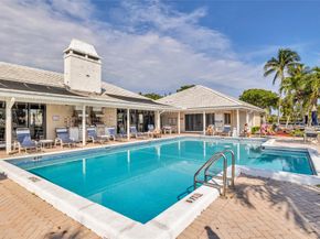 170 Cypress Club Dr 716, Pompano Beach FL 33060