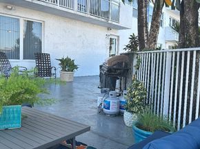 550 Bayshore Dr 102, Fort Lauderdale FL 33304