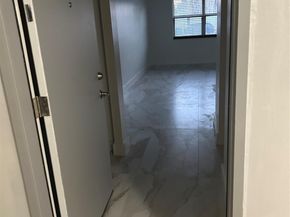 550 Bayshore Dr 102, Fort Lauderdale FL 33304