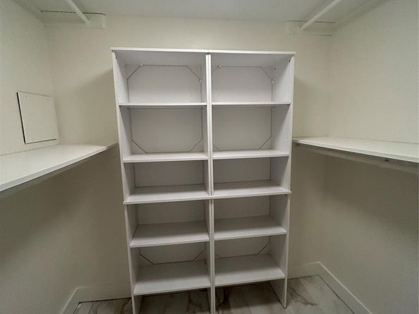 550 Bayshore Dr 102, Fort Lauderdale FL 33304