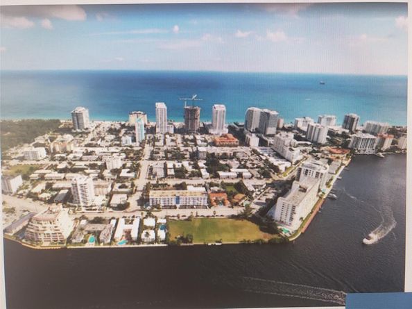 550 Bayshore Dr 102, Fort Lauderdale FL 33304