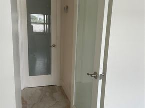 550 Bayshore Dr 102, Fort Lauderdale FL 33304