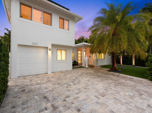2147 NE 65th St, Fort Lauderdale FL 33308