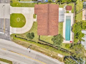 3213 Dover Rd, Pompano Beach FL 33062