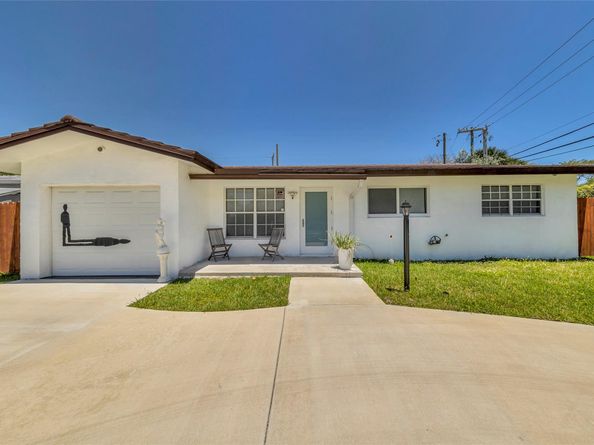 3213 Dover Rd, Pompano Beach FL 33062