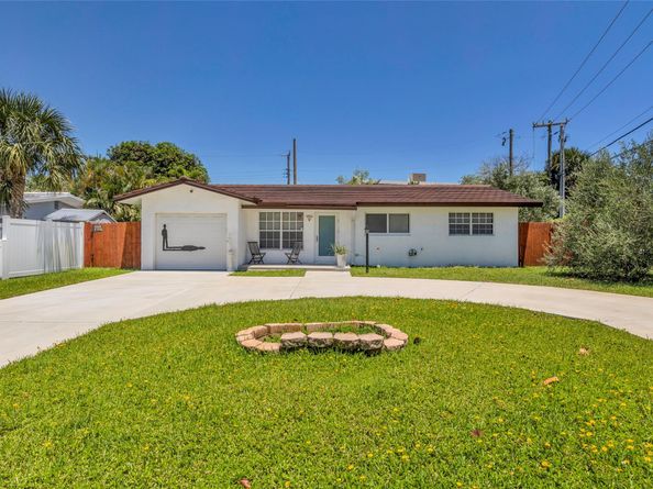 3213 Dover Rd, Pompano Beach FL 33062