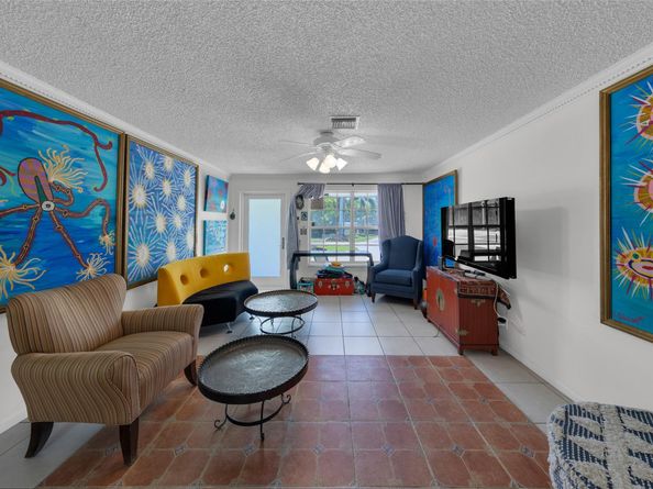 3213 Dover Rd, Pompano Beach FL 33062