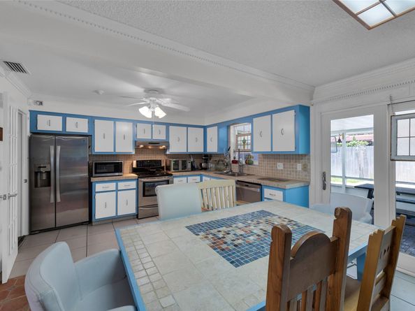 3213 Dover Rd, Pompano Beach FL 33062