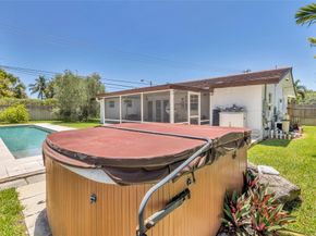 3213 Dover Rd, Pompano Beach FL 33062