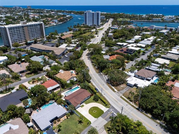 3213 Dover Rd, Pompano Beach FL 33062
