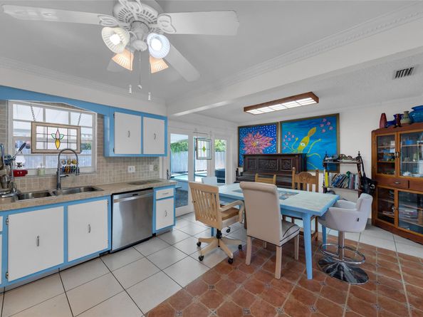 3213 Dover Rd, Pompano Beach FL 33062